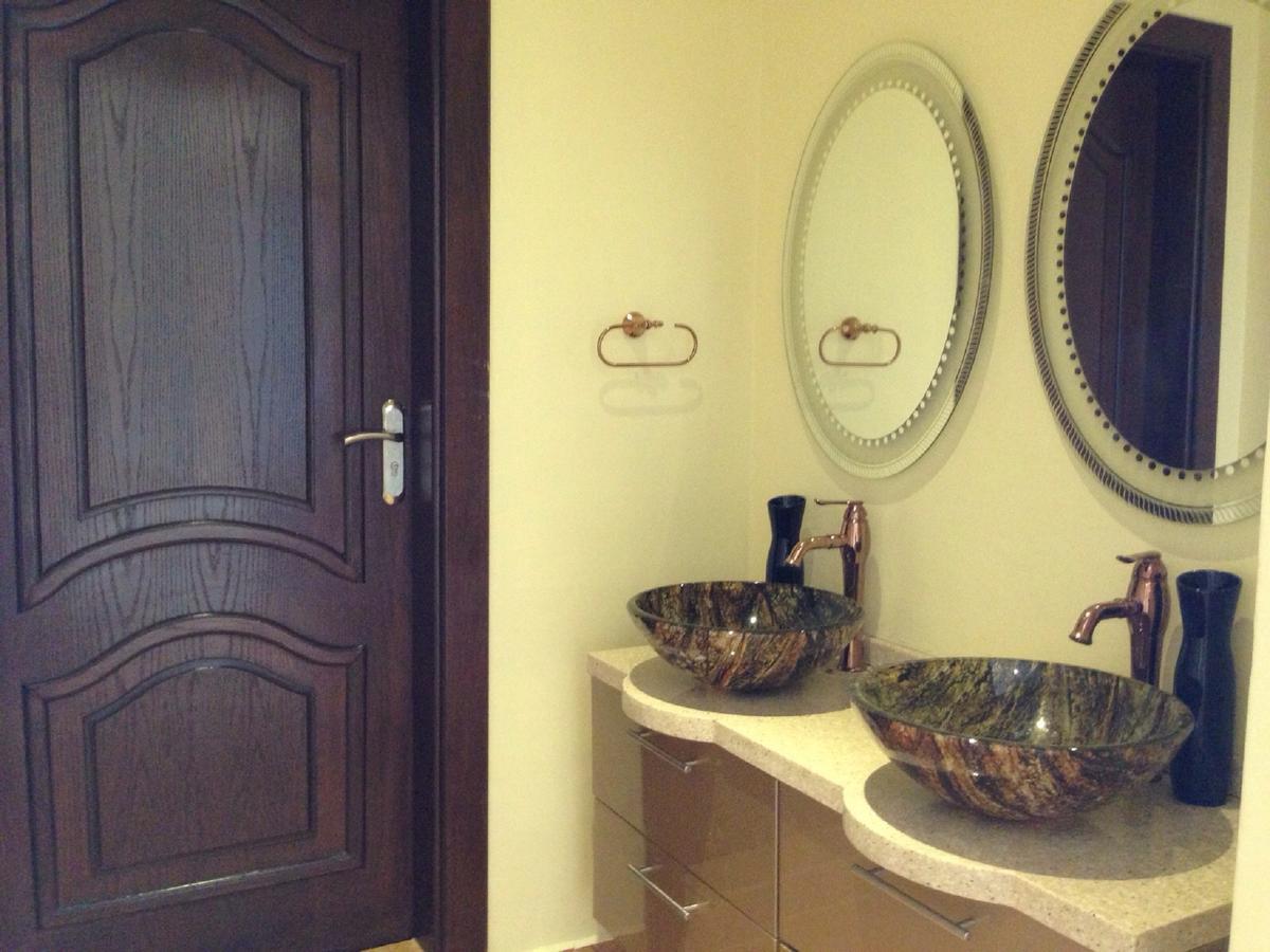 منتجع اليال Alyal Resort Al Khiran Ngoại thất bức ảnh